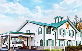 Super 8 By Wyndham 100 Mile House